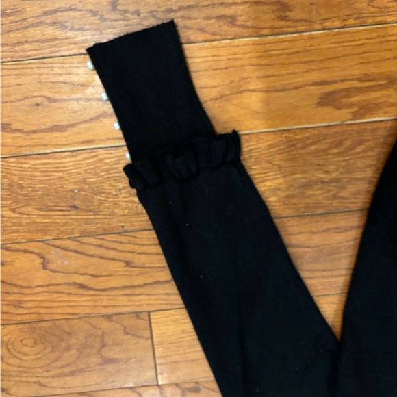 Black sweater frill and pearl sleeves by western collection medium - Picture 2 of 3